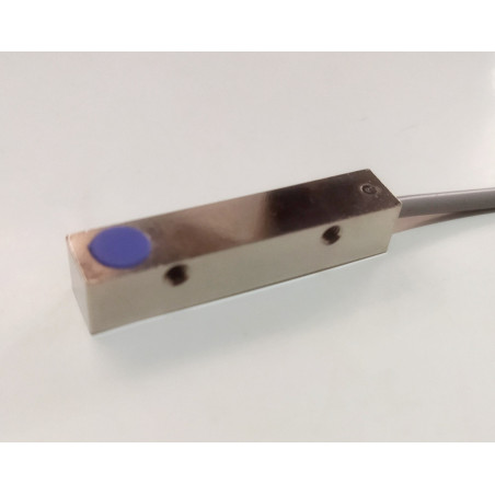 SIR-C8802NA-2M   Sensor inductivo cuadrado 8x8mm, sn:2mm, NPN, NA, cable 2mts